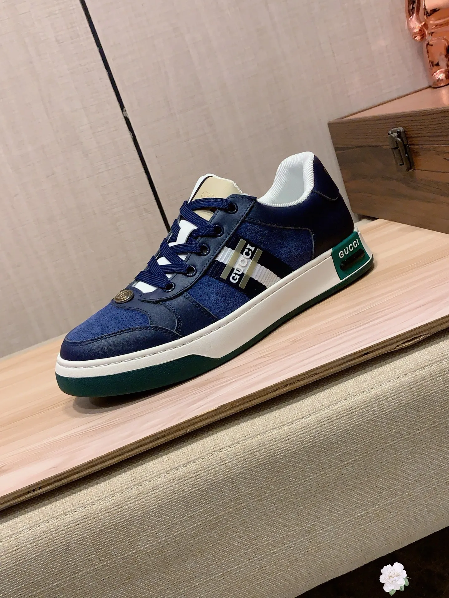 Men's Men's Shoes💰420💰💰🎩🎩[Lightning][Lightning] "Gucci*" The latest and most popular casual shoes, top brand [seduce] luxury ~ purchasing agency, top ~ quality. [Strong] The upper is made of imported breathable cowhide with fabric material ➕ Breathable sheepskin feet (•) and fine workmanship. The original stylish and stylish soft rubber wear-resistant and non-slip outsole is light and comfortable on the feet. The real thing looks better when photographed. 013: Size: 38-44, 3️⃣ colors selected